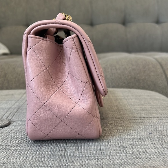 Chanel 22a Light Pink with Light Gold Hardware Square Mini Lambskin - Picture 7 of 17
